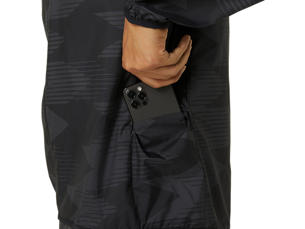MEN PACKABLE GRAPHIC JACKET image number null