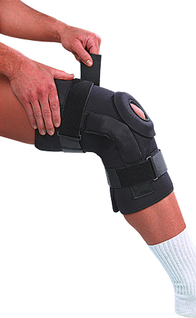 Mueller® Hinged Knee Brace Deluxe Black Xxxl, , large image number null