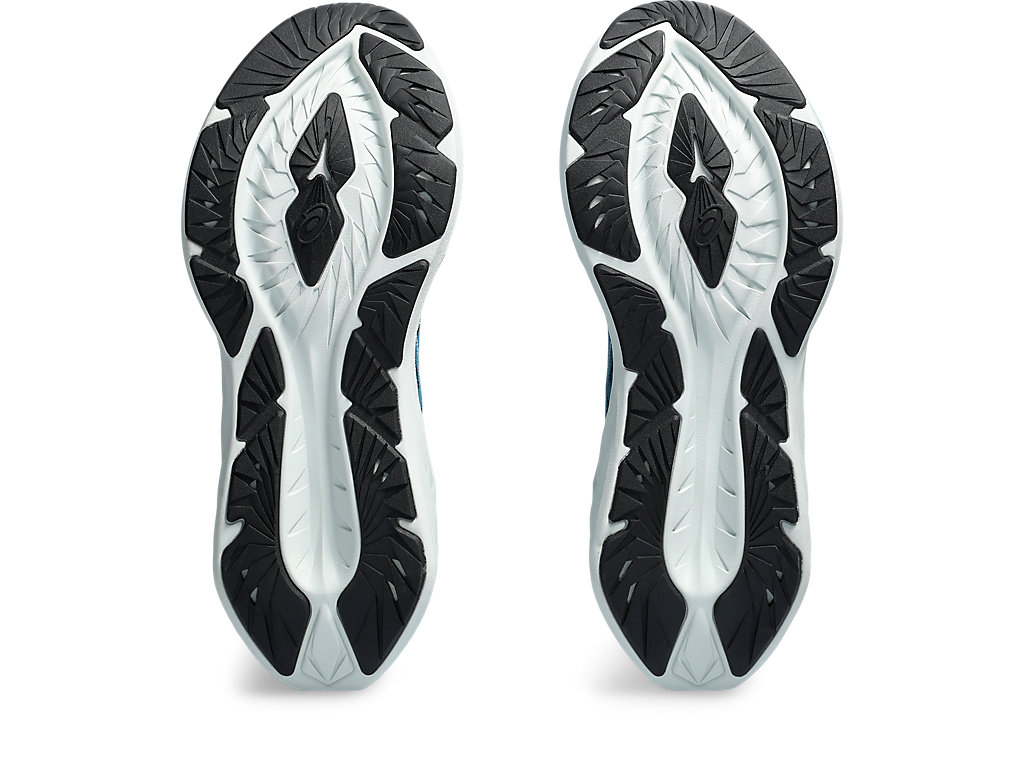 ASICS NOVABLAST 4 image number null