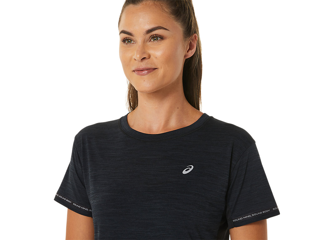 ASICS RACE CROP TOP image number null