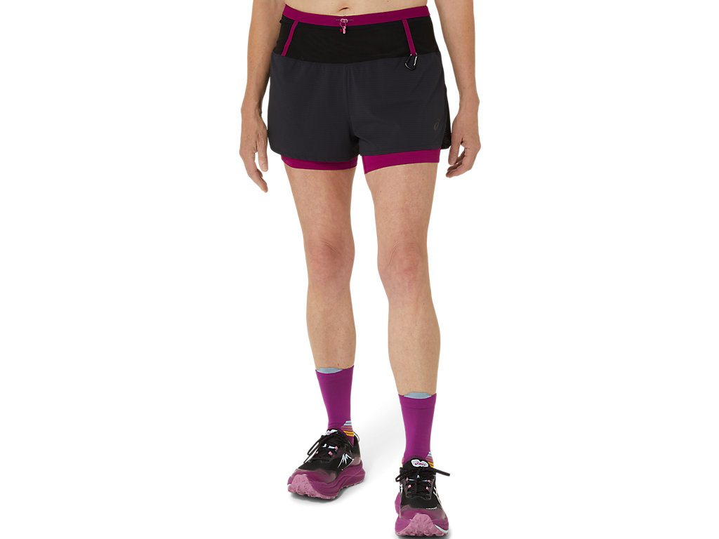 ASICS FUJITRAIL 2-N-1 SHORT, PERFORMANCE BLACK/BLACKBERRY, swatch
