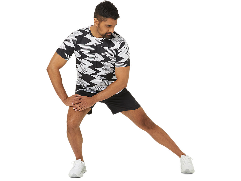 ASICS VENTED KNIT 7IN SHORTS image number null