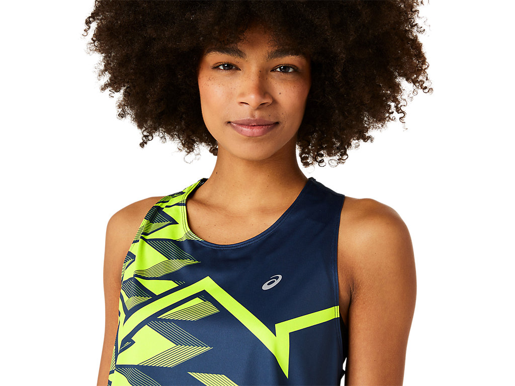 LIGHT GRAPHIC TANK image number null
