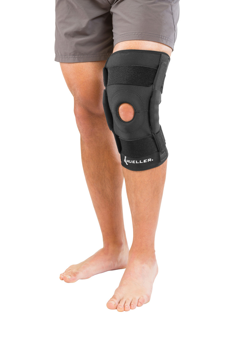 MUELLER® HINGED WRAPAROUND KNEE BRACE BLACK S/M, , large image number null